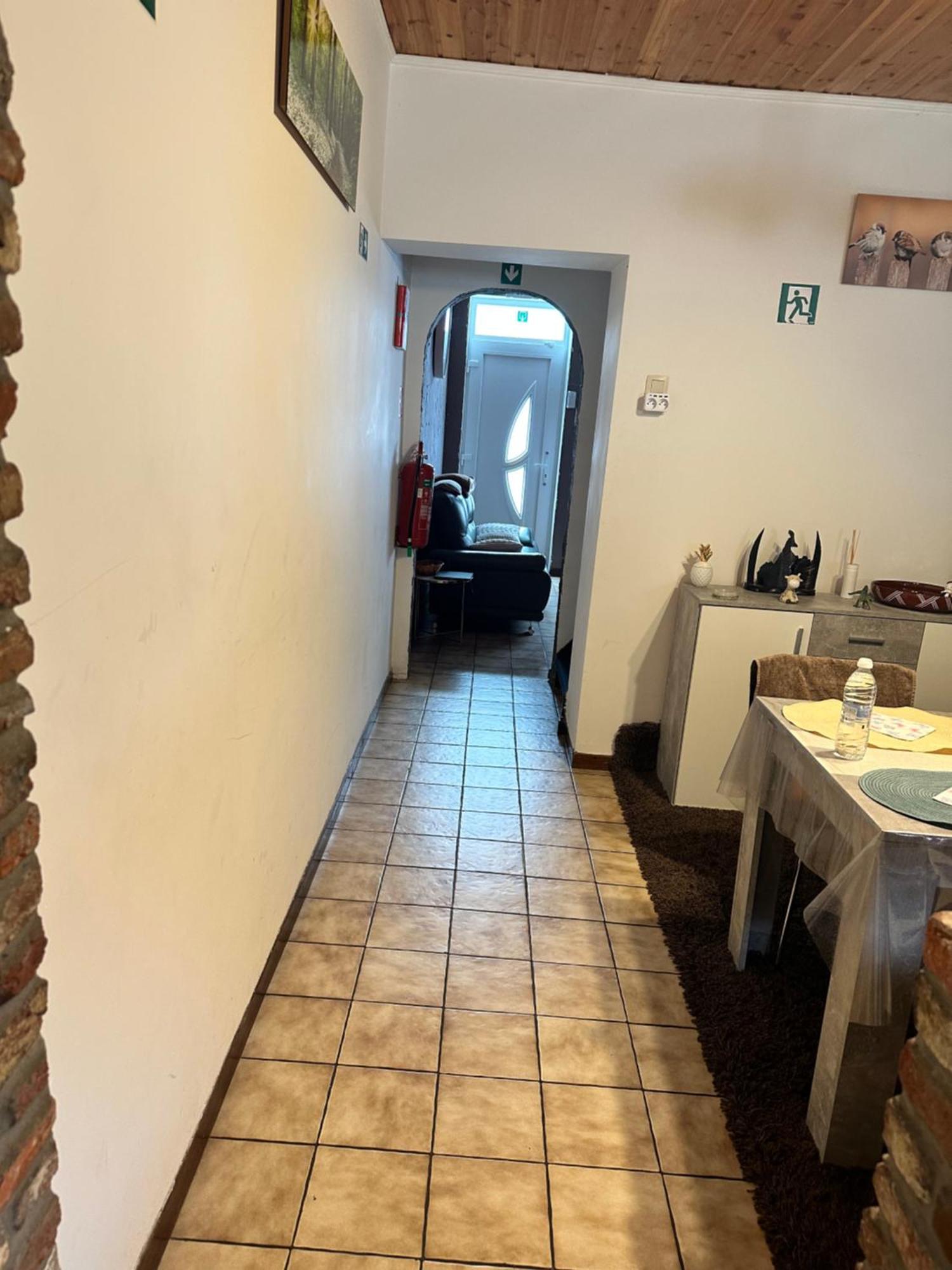 Bien-Etre-Au-Calme Et Parking Gratuit Vila Seraing Exterior foto